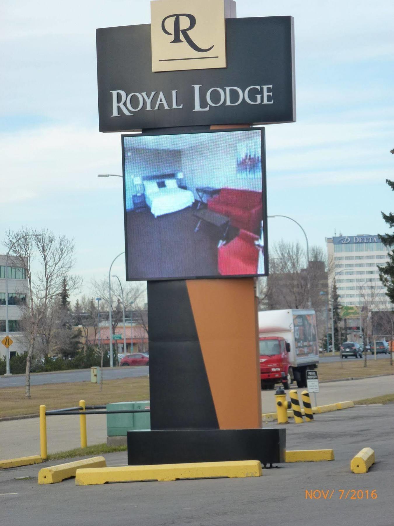 Royal Lodge エドモントン エクステリア 写真