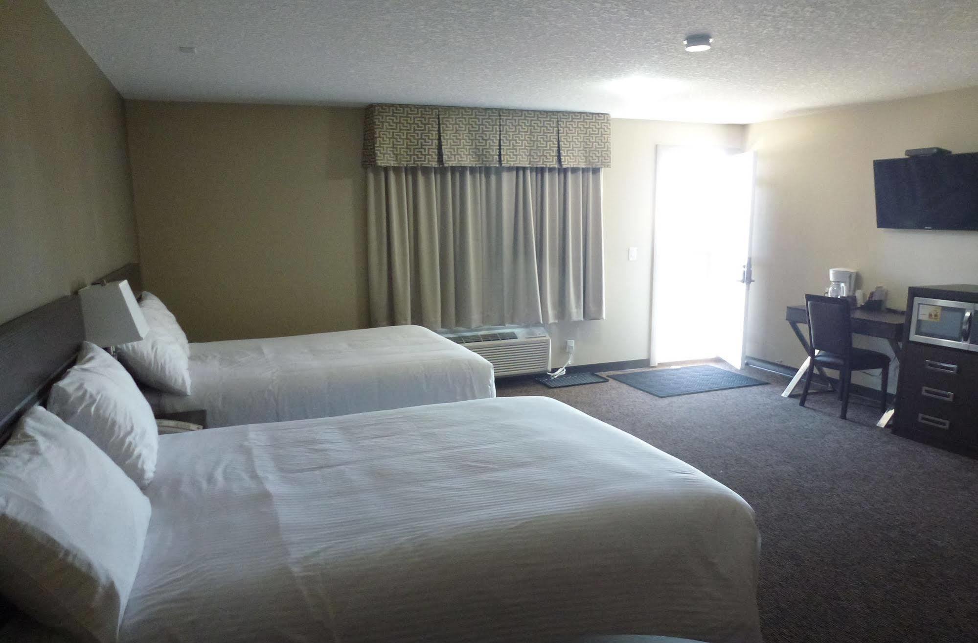 Royal Lodge エドモントン エクステリア 写真
